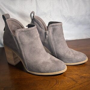 Madden Girl Gray Ankle Boots Women’s Size 8
